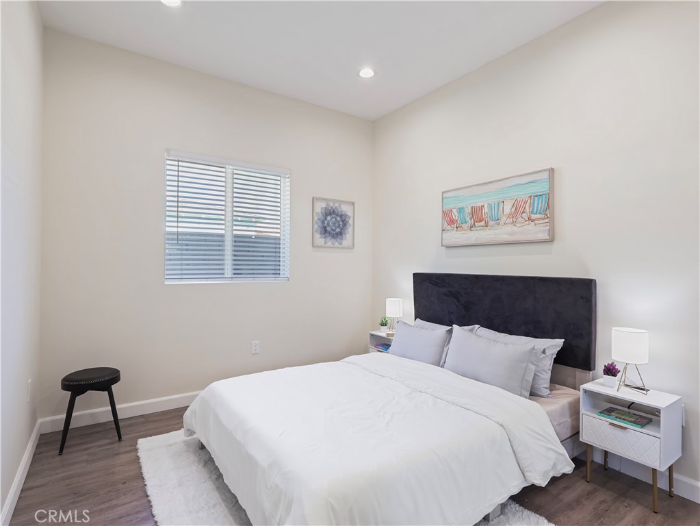 15803 Chatsworth Street