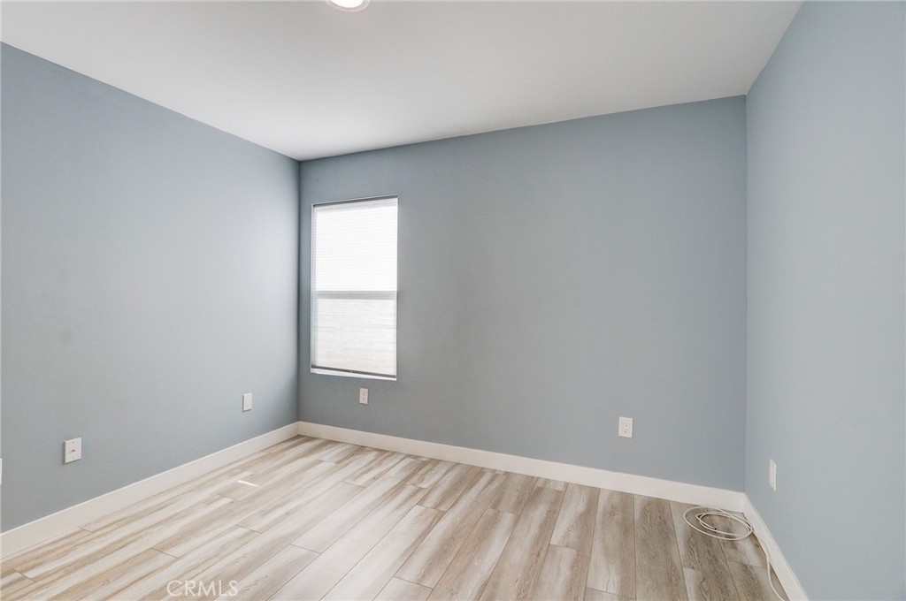 1/2 Beckford Avenue