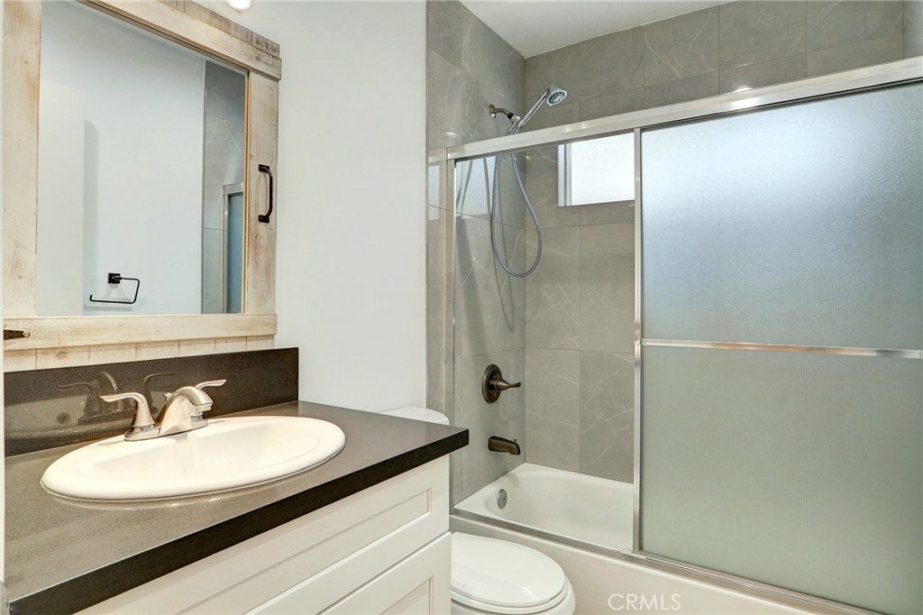1/2 Beckford Avenue