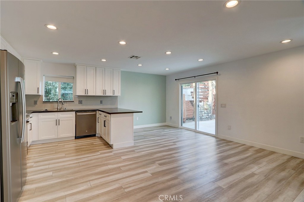 1/2 Beckford Avenue