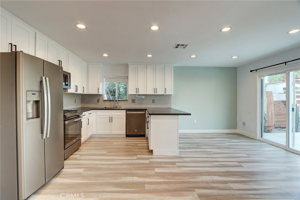1/2 Beckford Avenue
