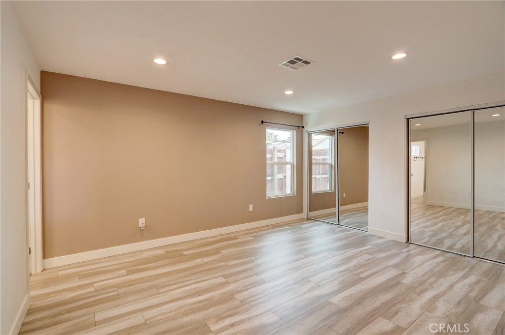 1/2 Beckford Avenue