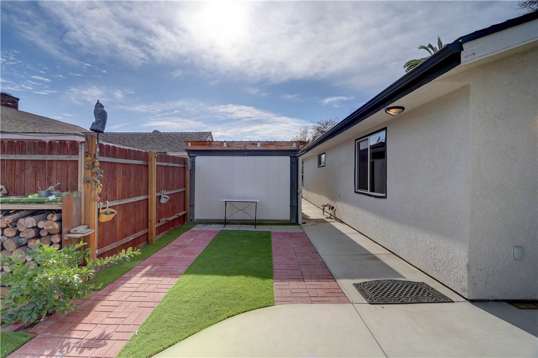1/2 Beckford Avenue