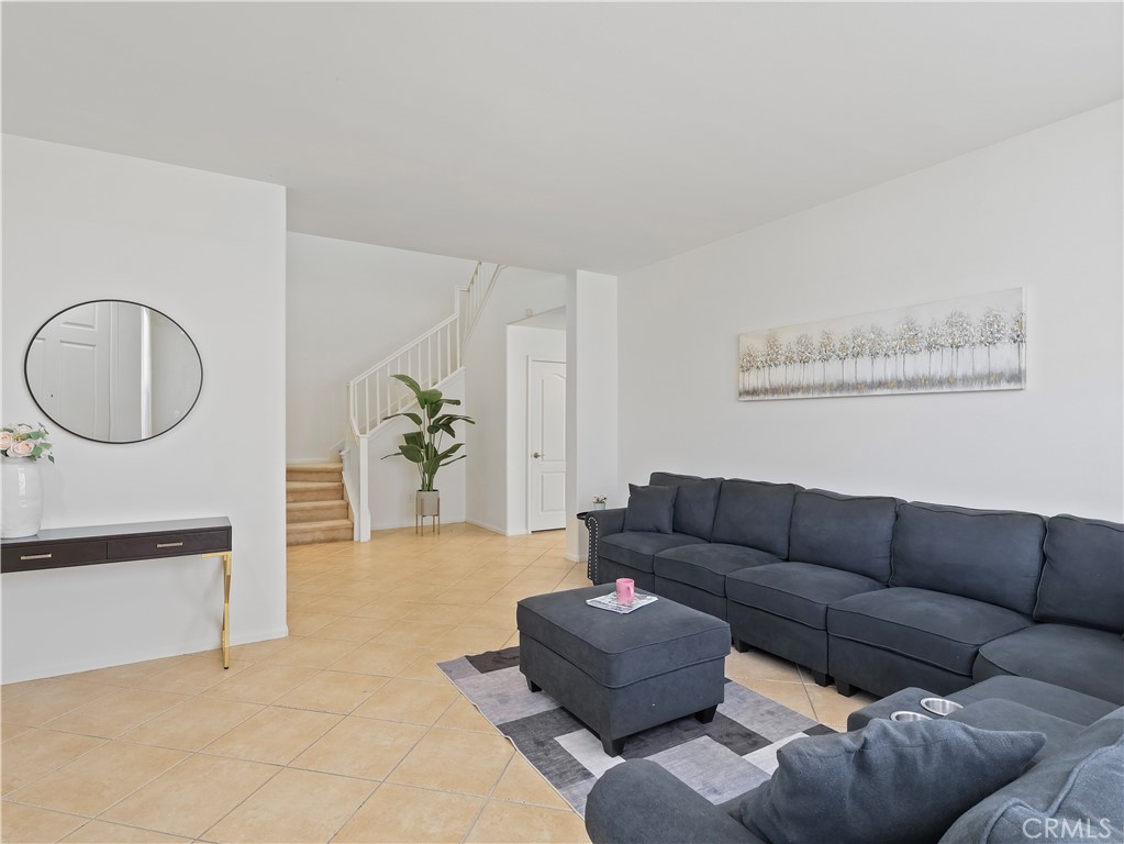 6109 W Avenue K9