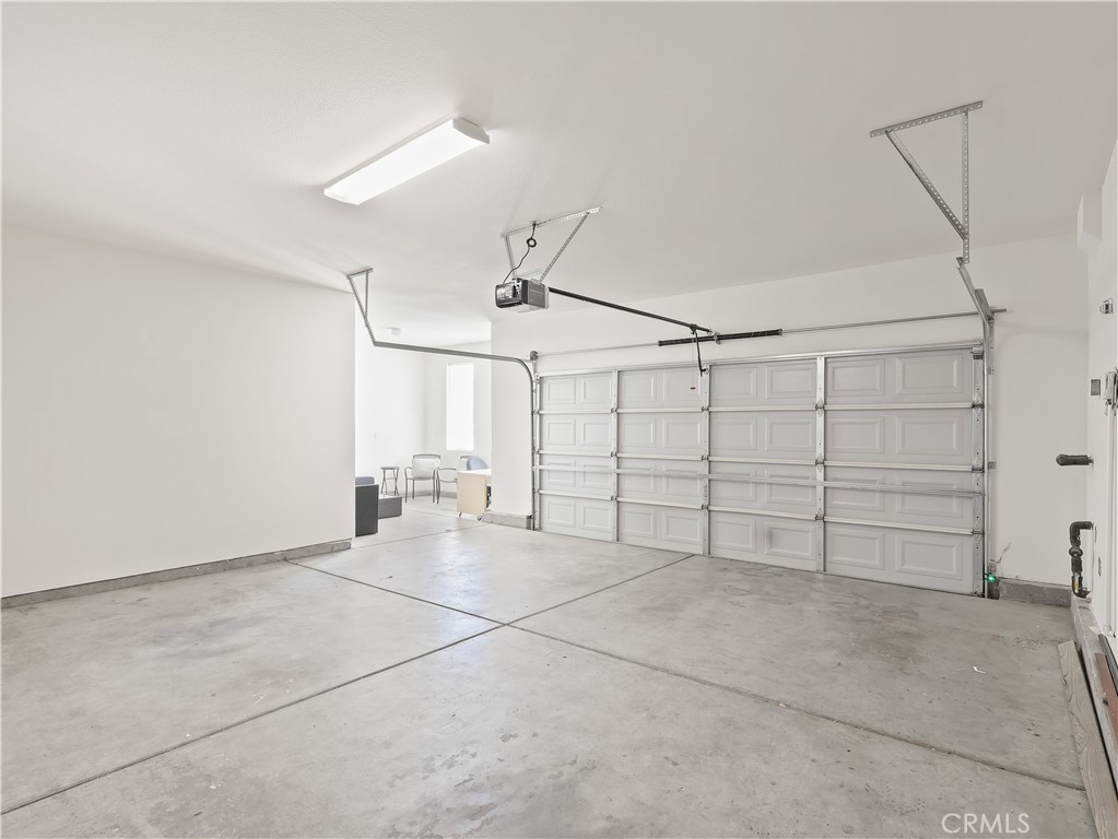 6109 W Avenue K9