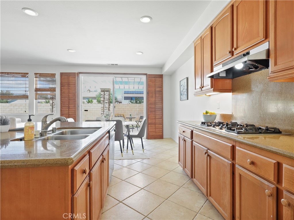 6109 W Avenue K9