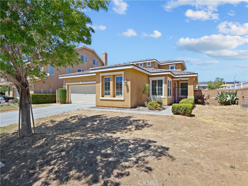 6109 W Avenue K9