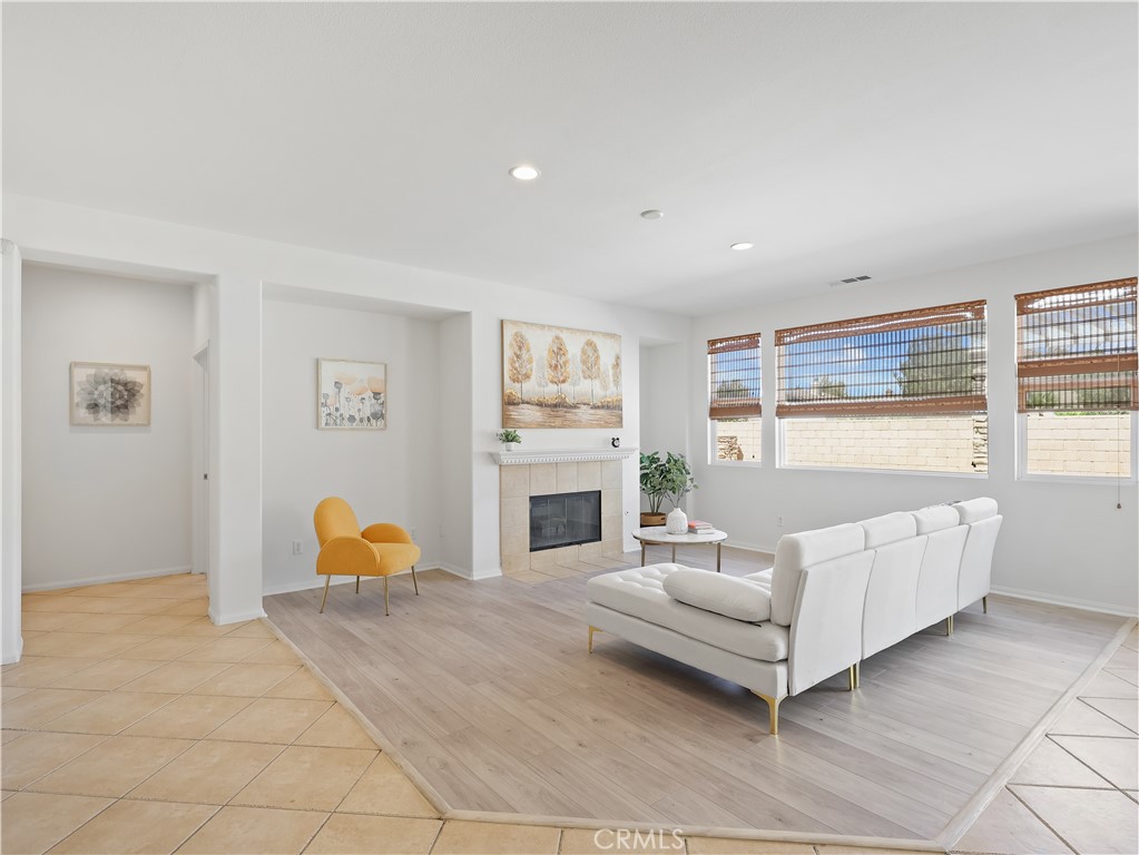 6109 W Avenue K9
