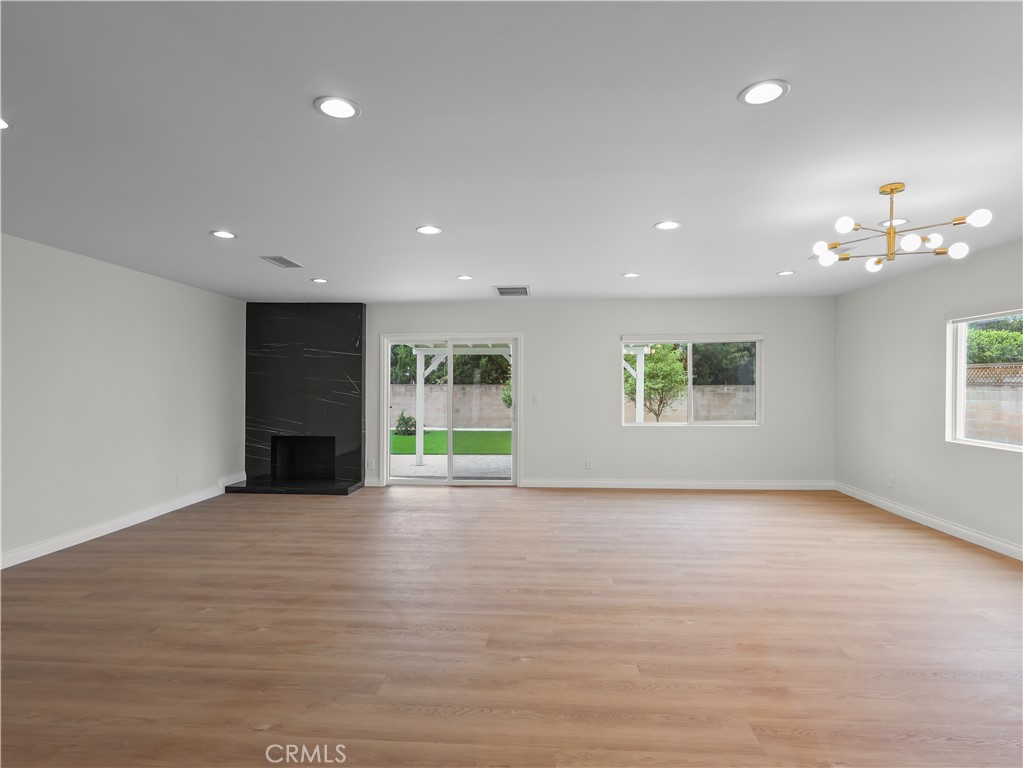 18724 Frankfort