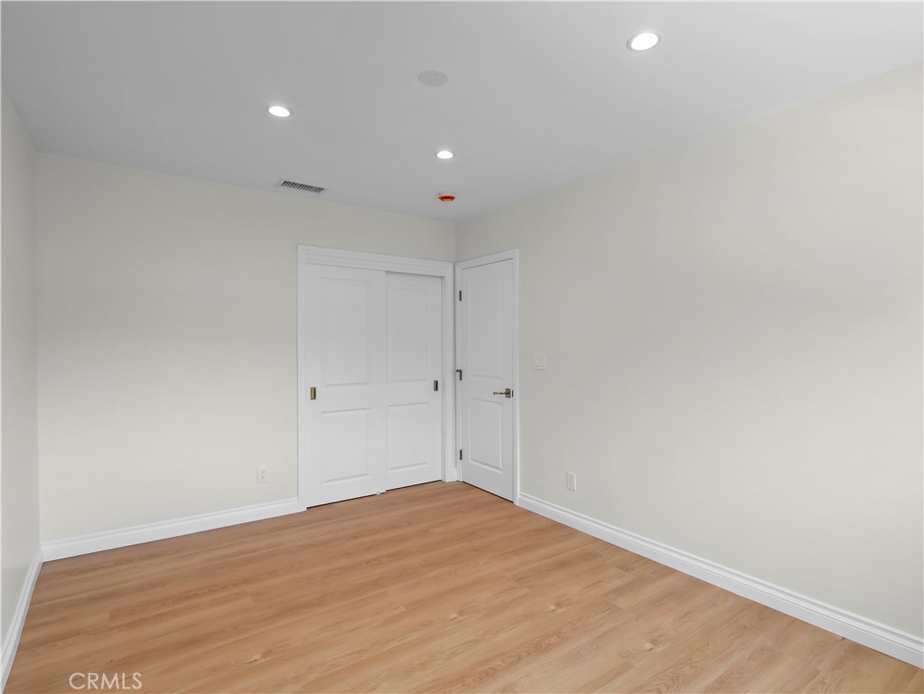 18724 Frankfort