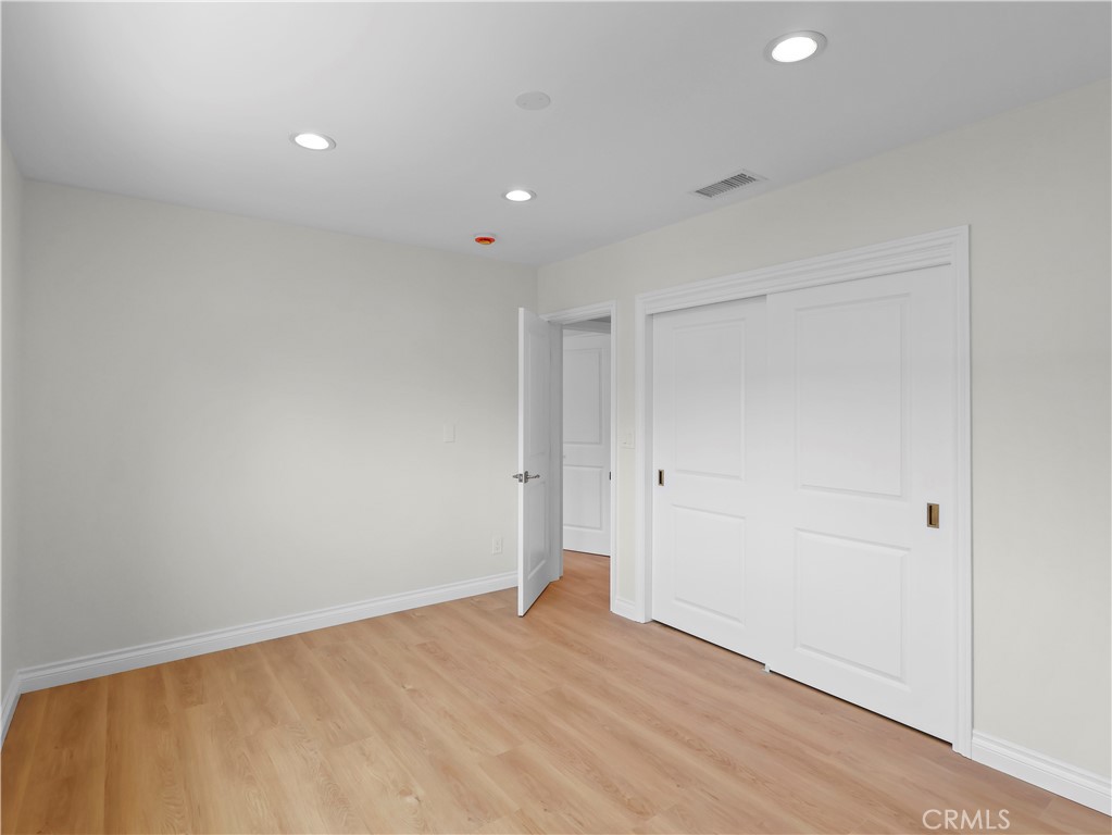 18724 Frankfort
