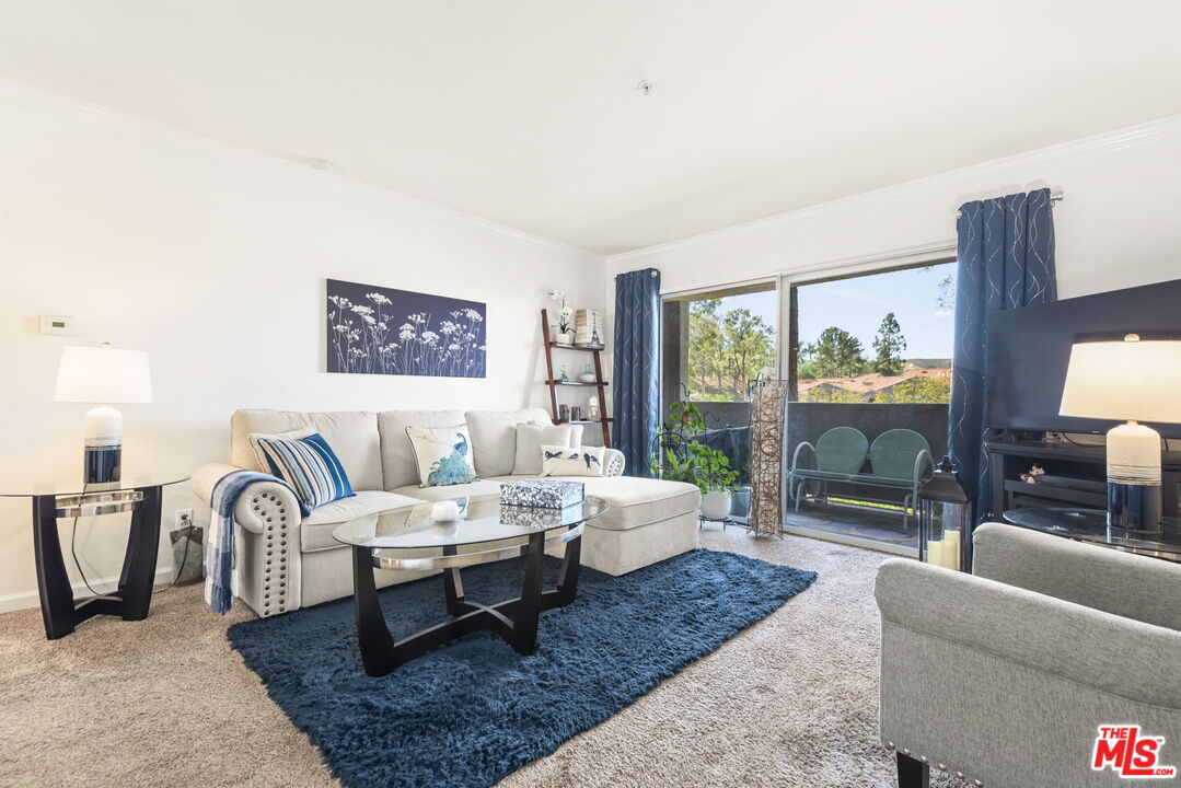 1035 La Terraza Cir Unit: 103