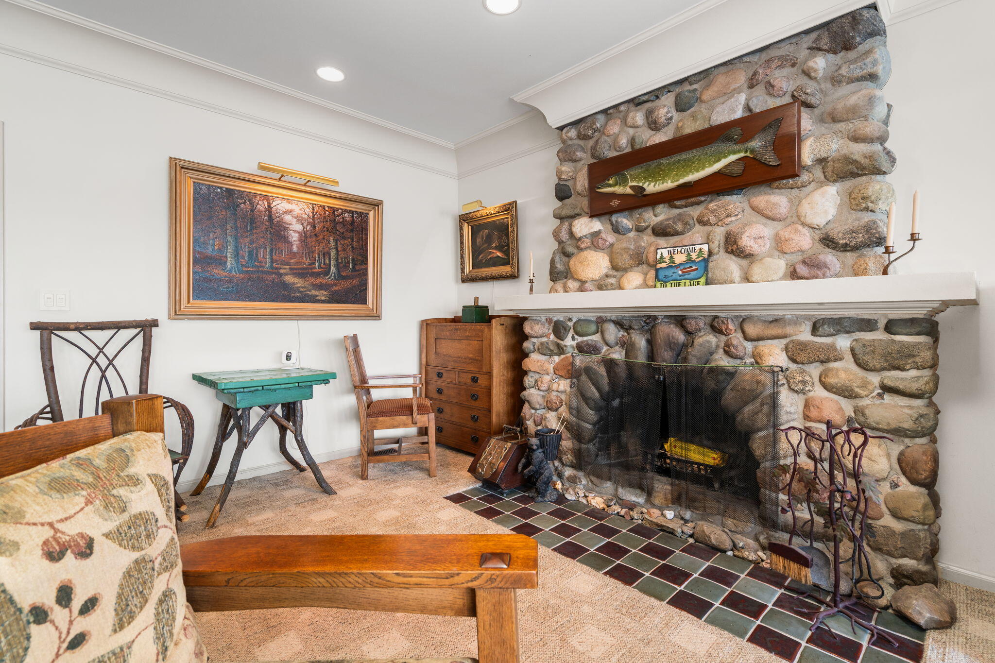 13826 Rustic Drive