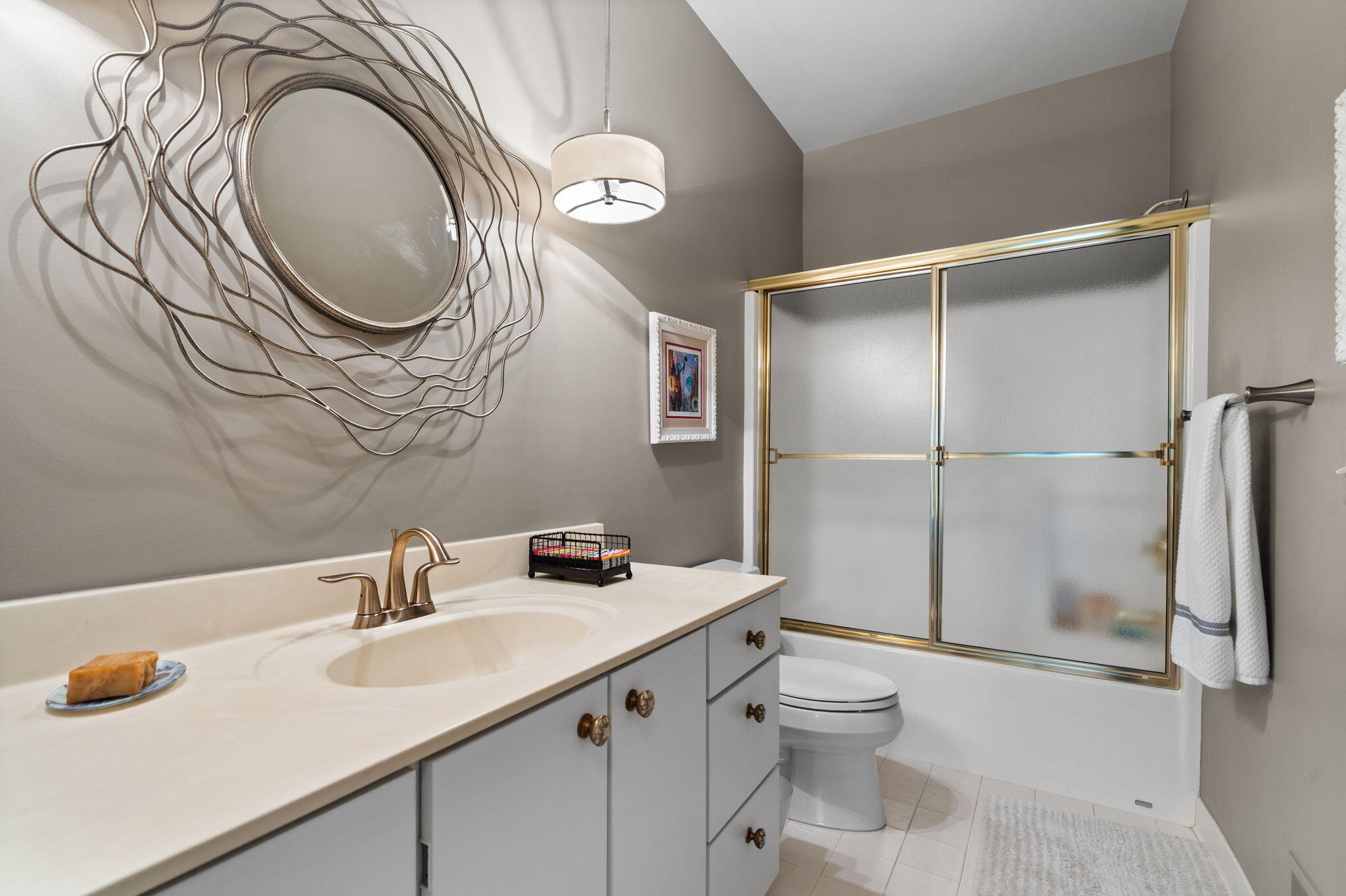 4760 Sawgrass Drive E