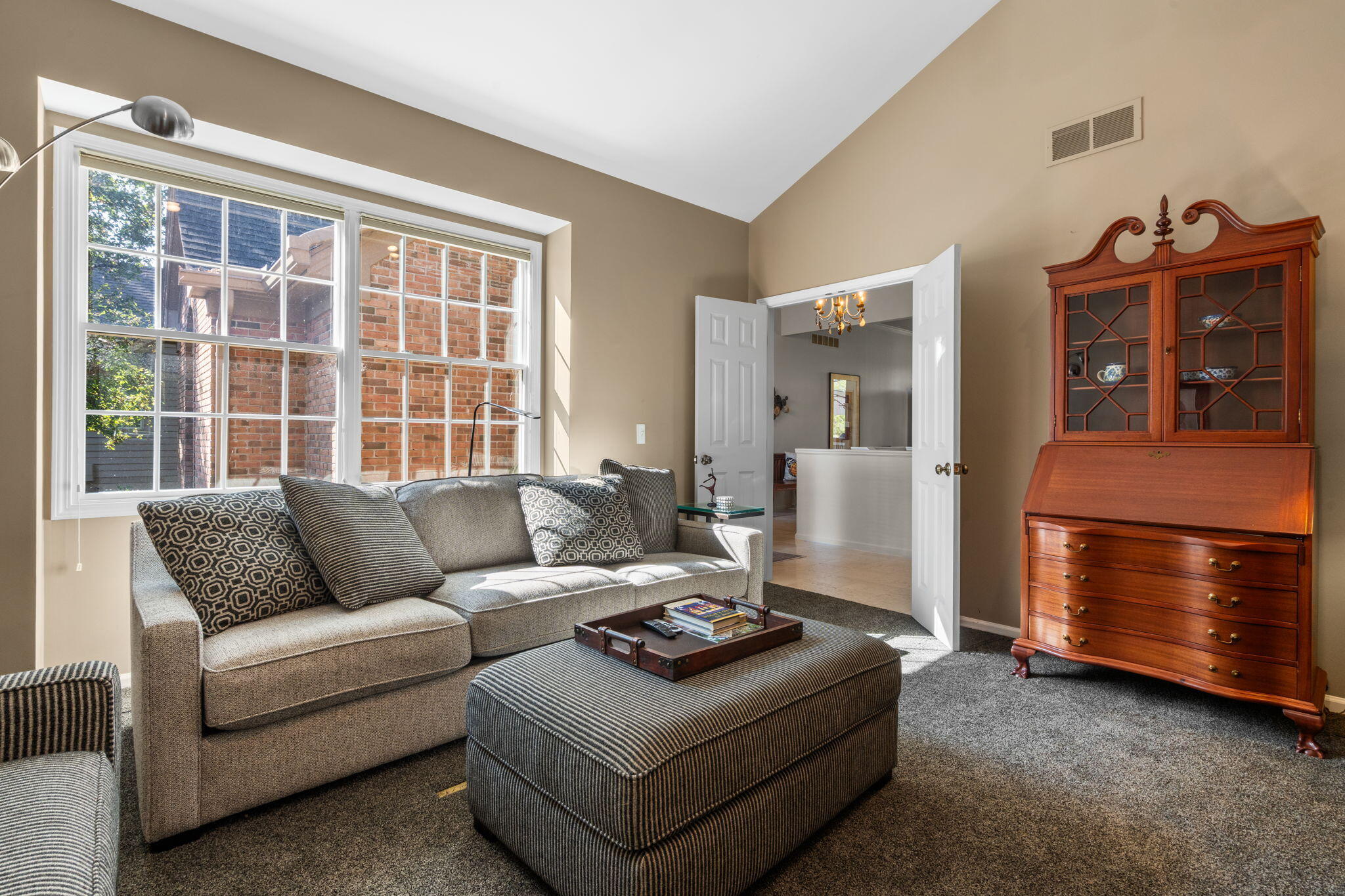 4760 Sawgrass Drive E