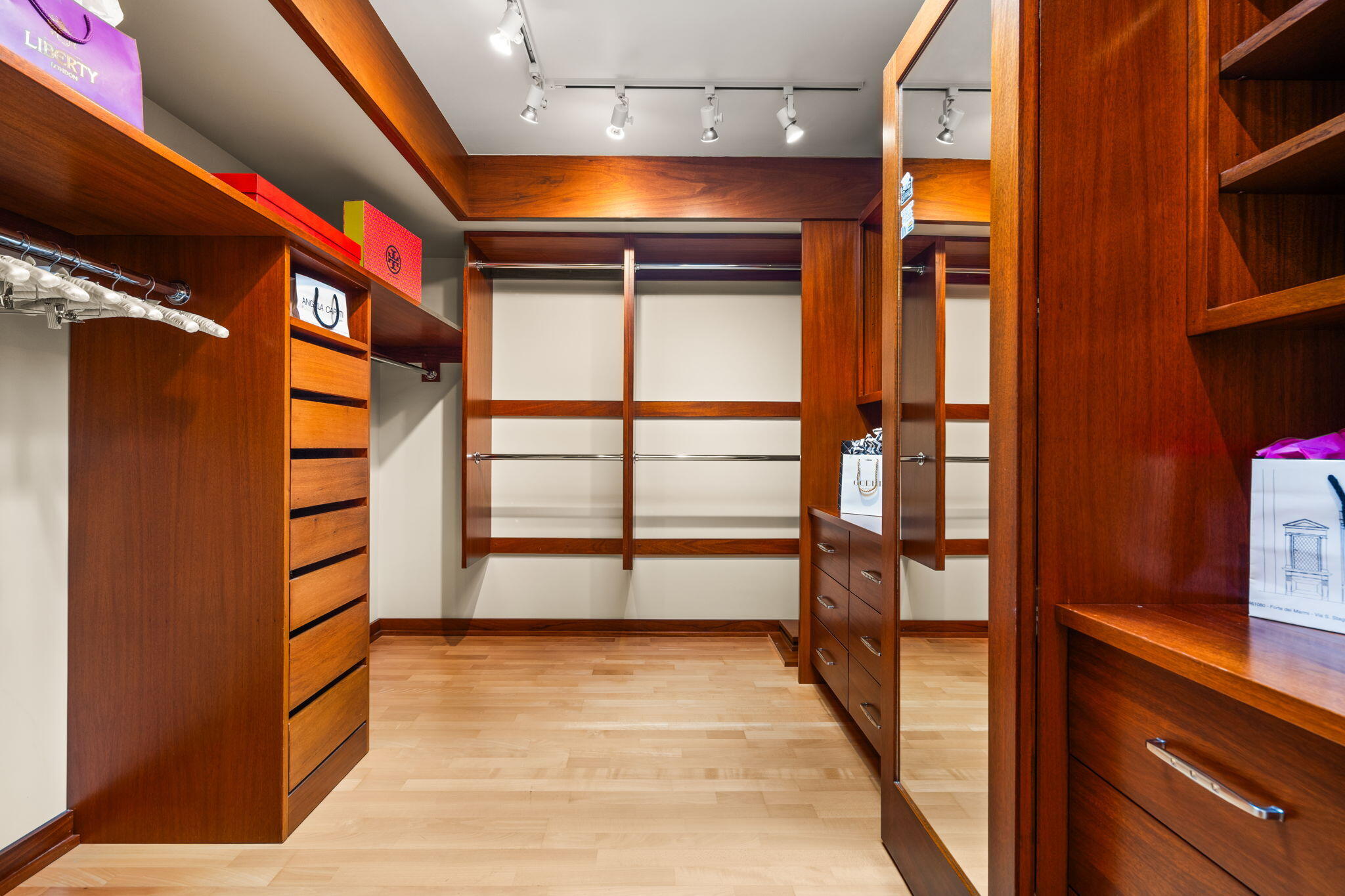 276 Indian River Place