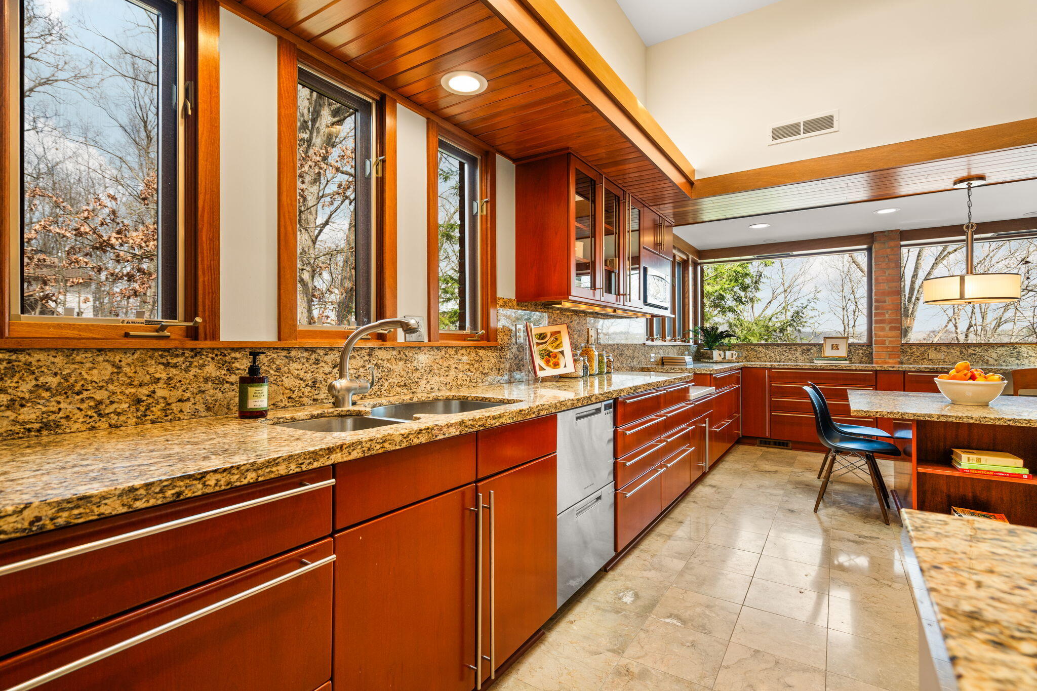 276 Indian River Place