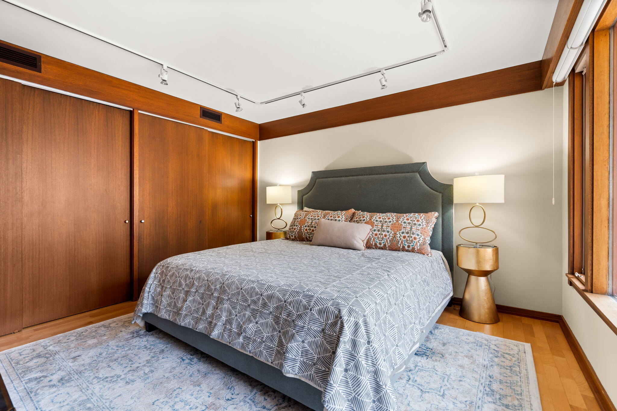 276 Indian River Place