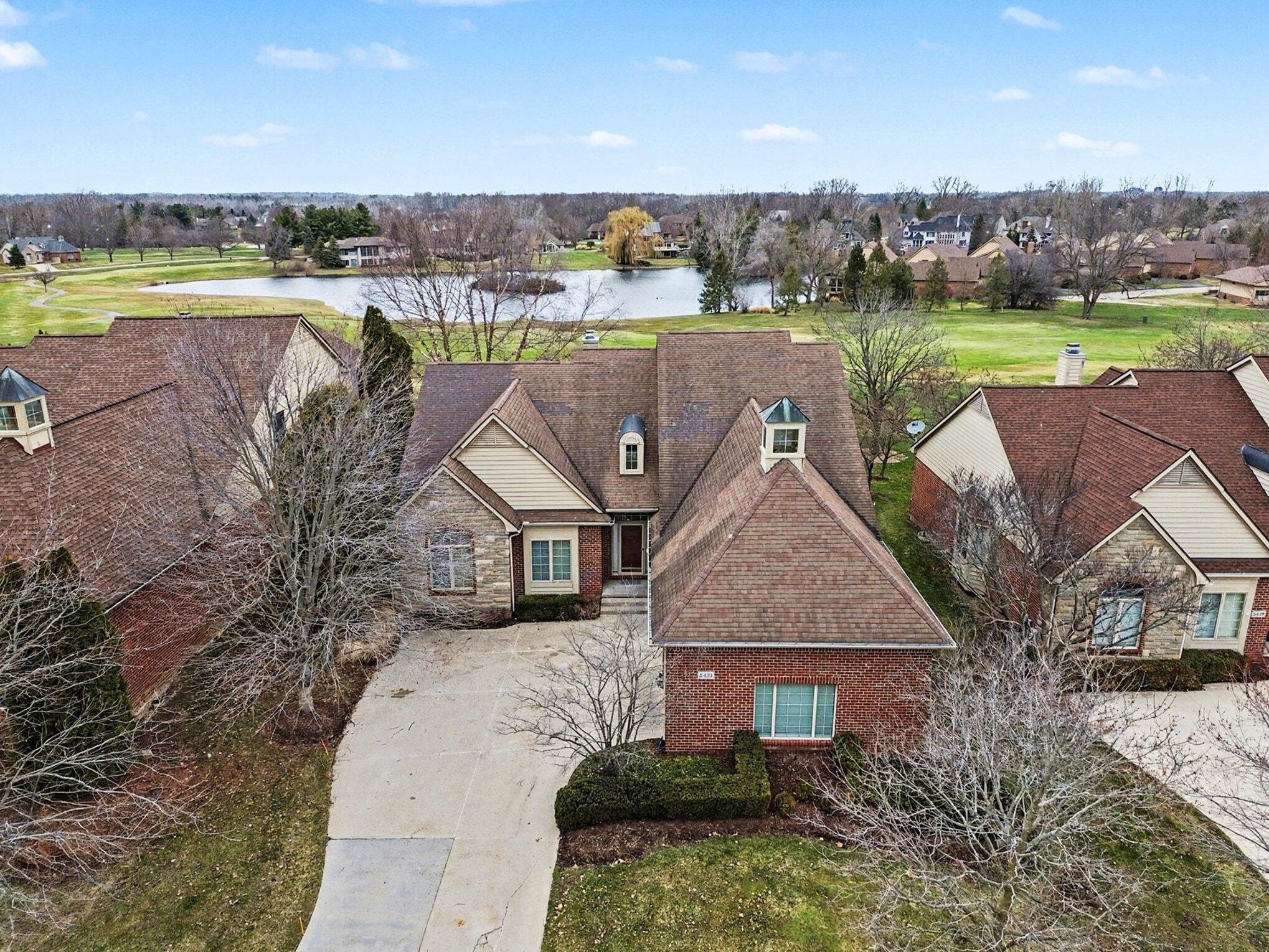 5421 Pinnacle Court
