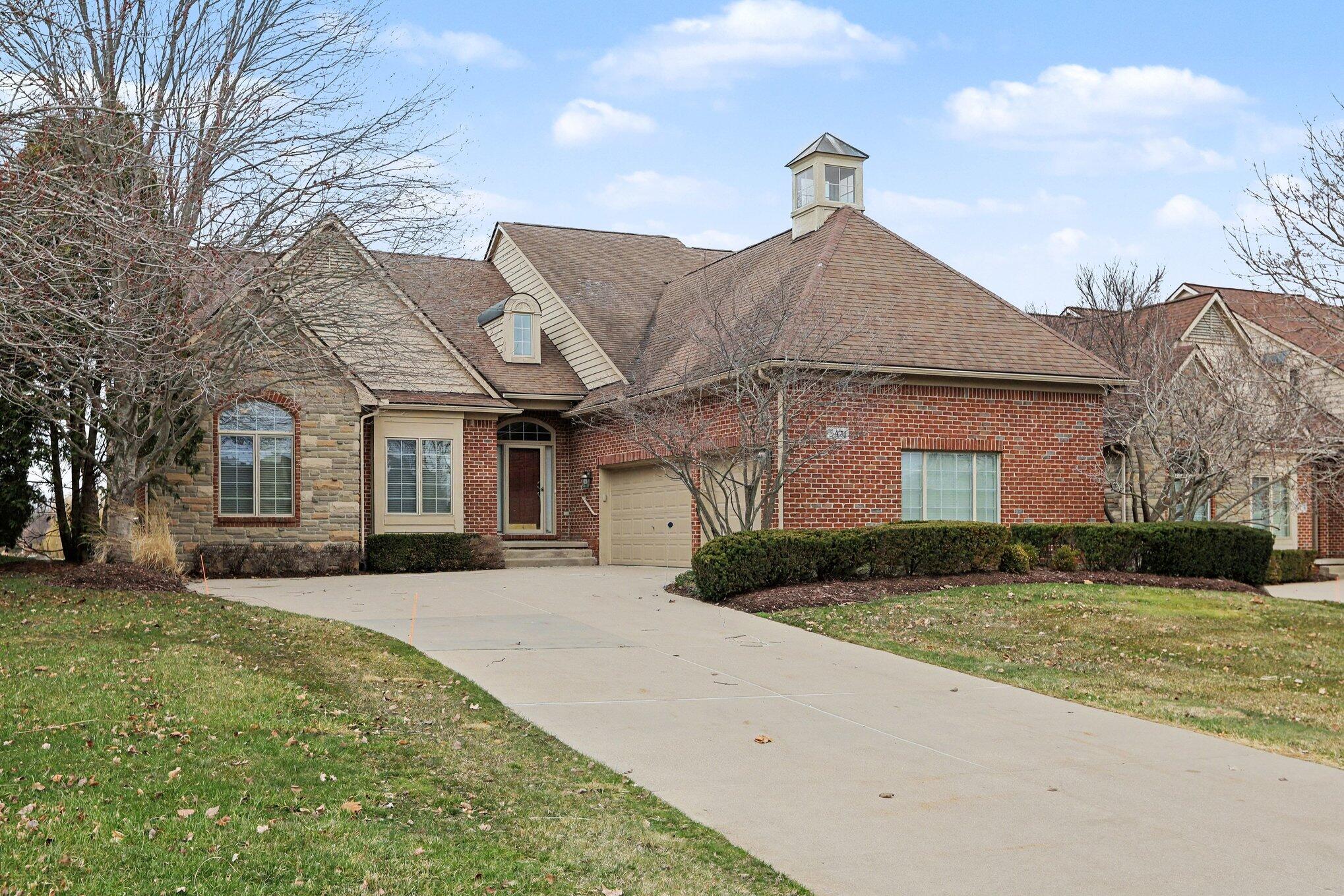 5421 Pinnacle Court