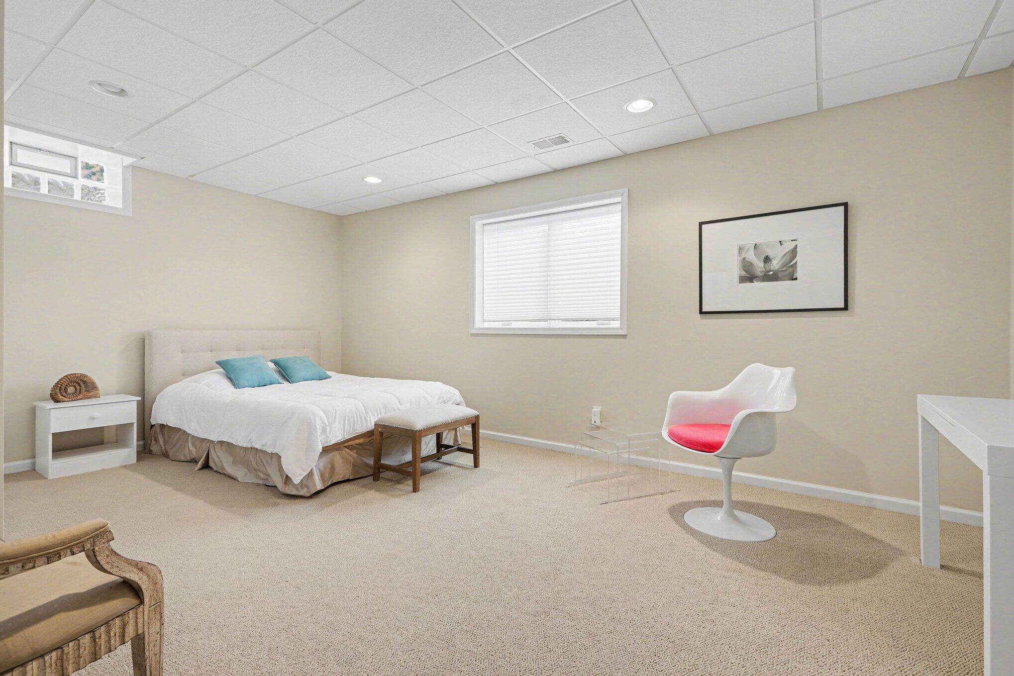 5421 Pinnacle Court