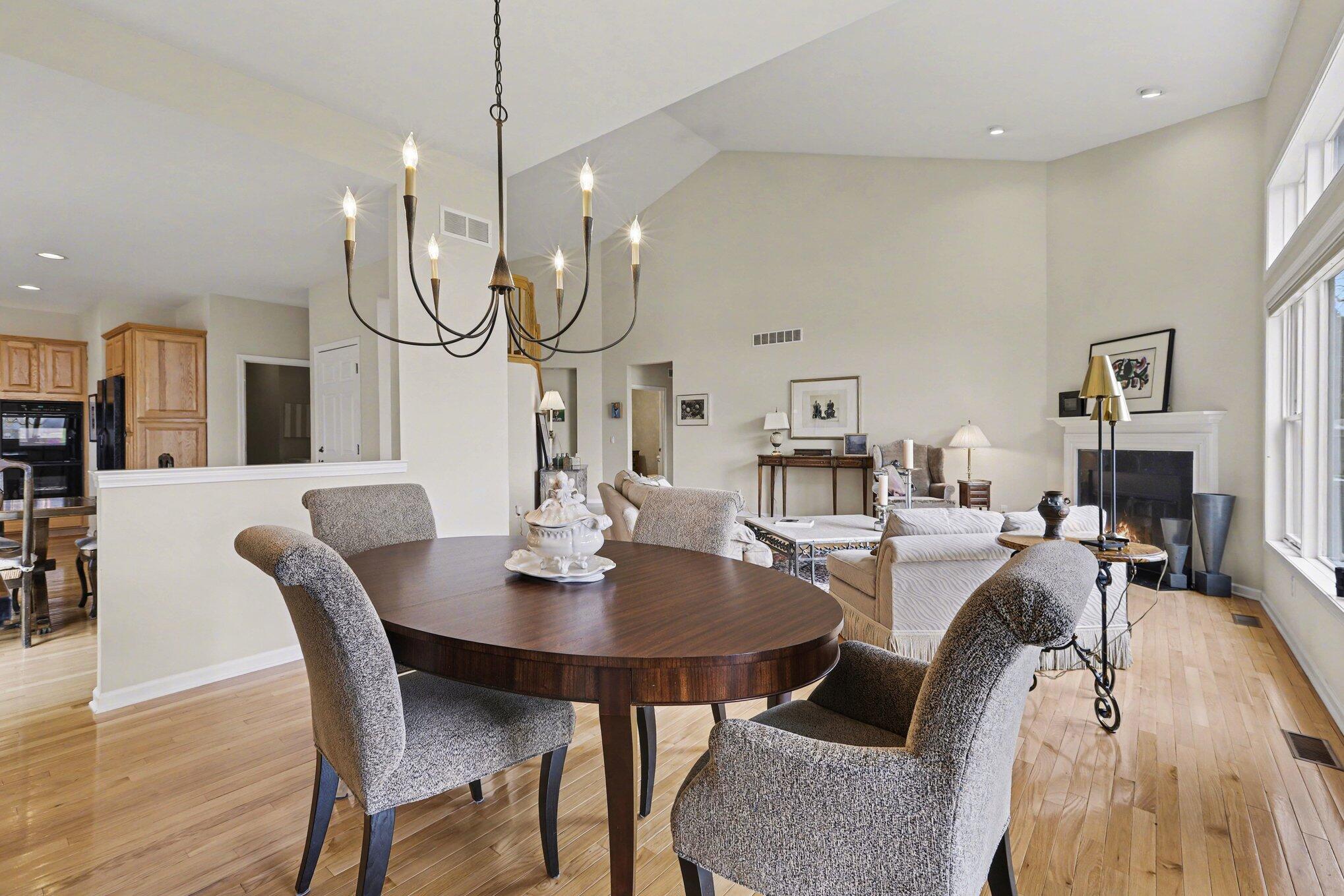 5421 Pinnacle Court