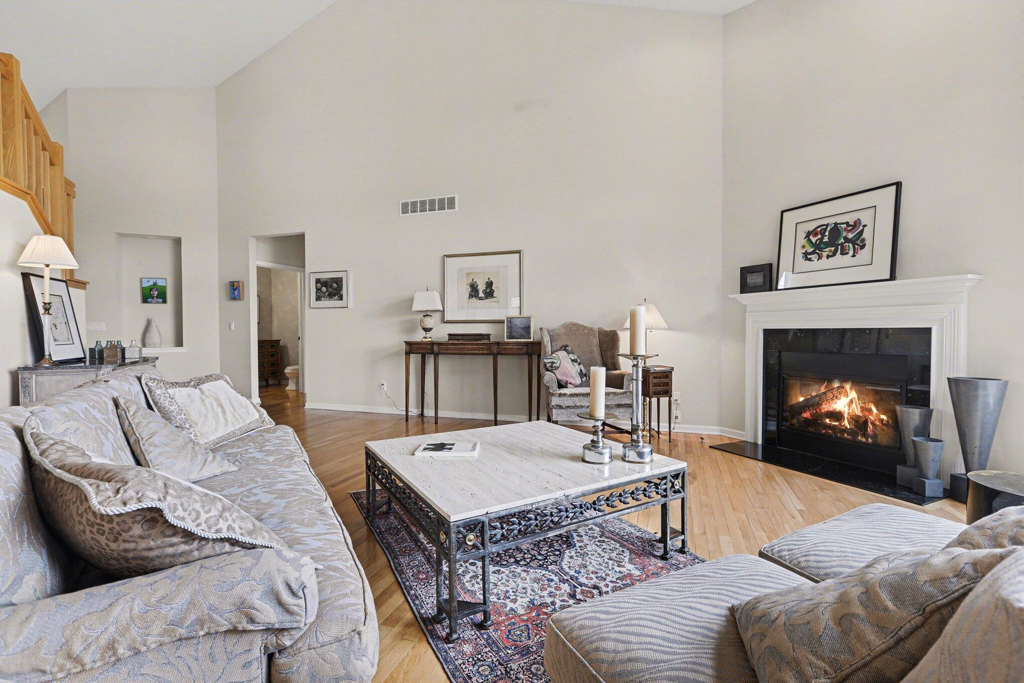 5421 Pinnacle Court