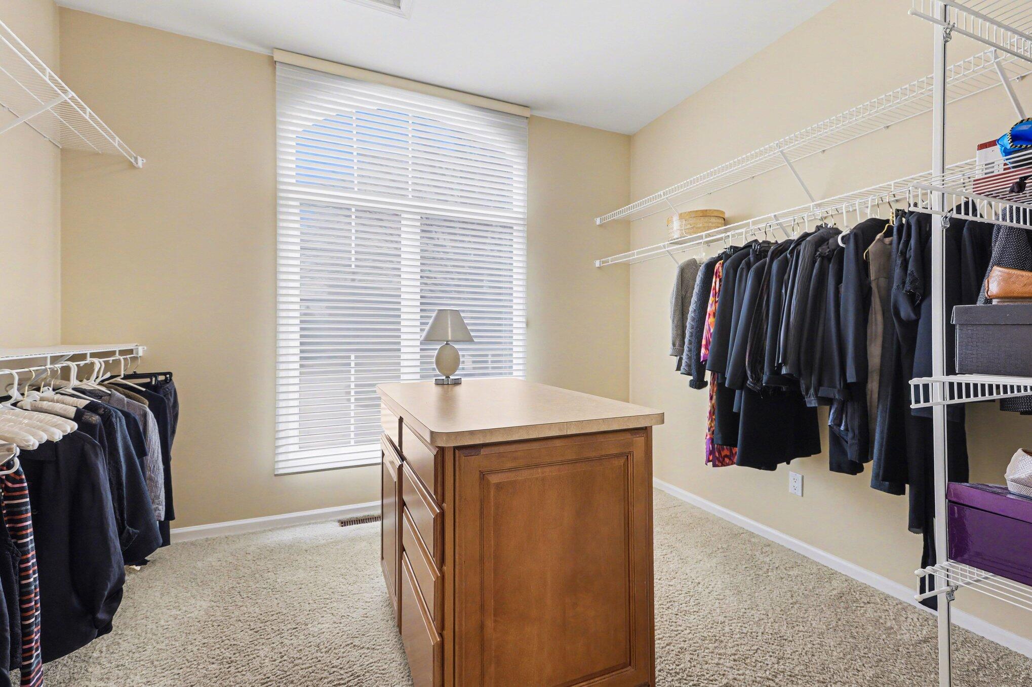 5421 Pinnacle Court