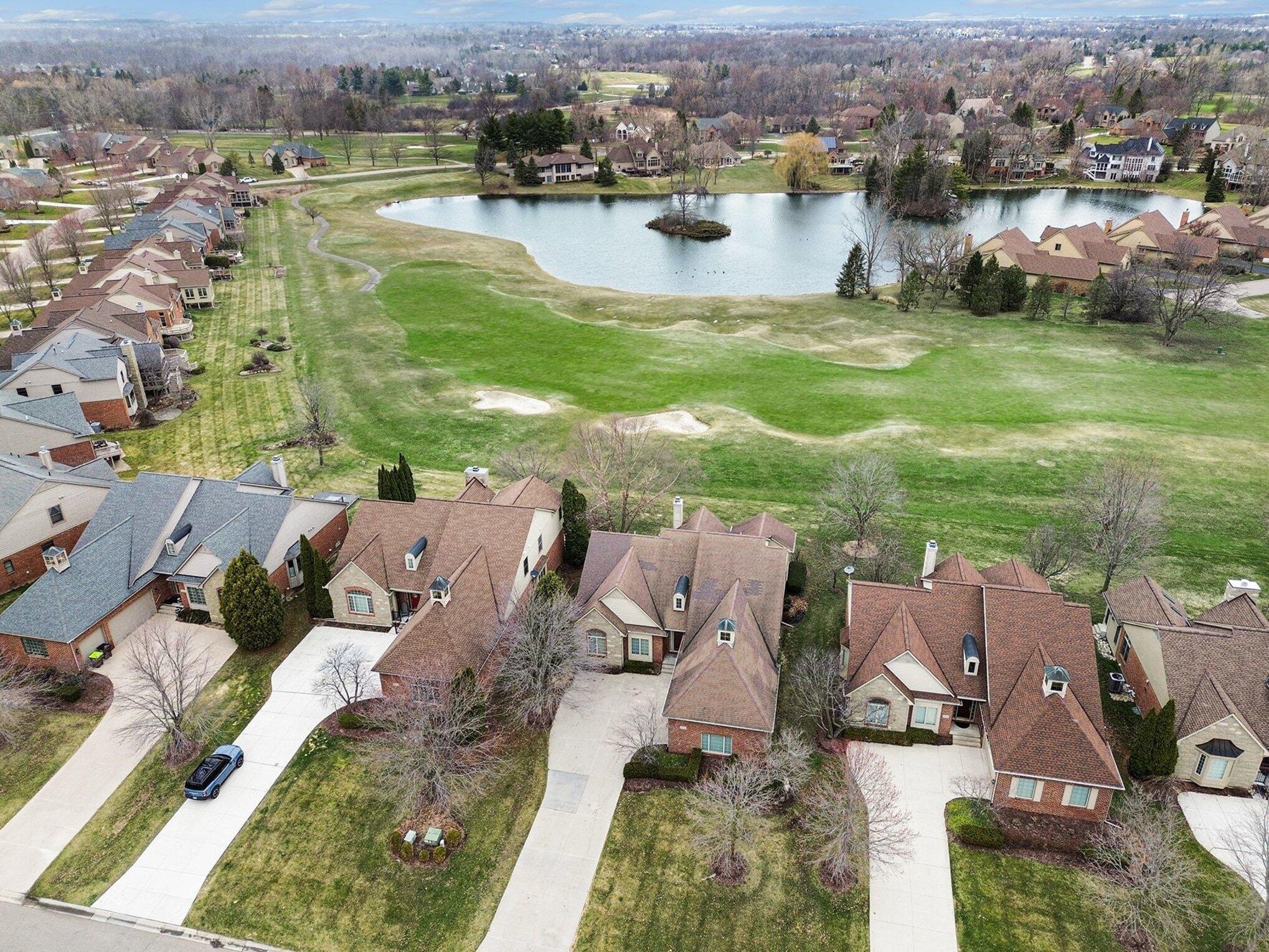 5421 Pinnacle Court