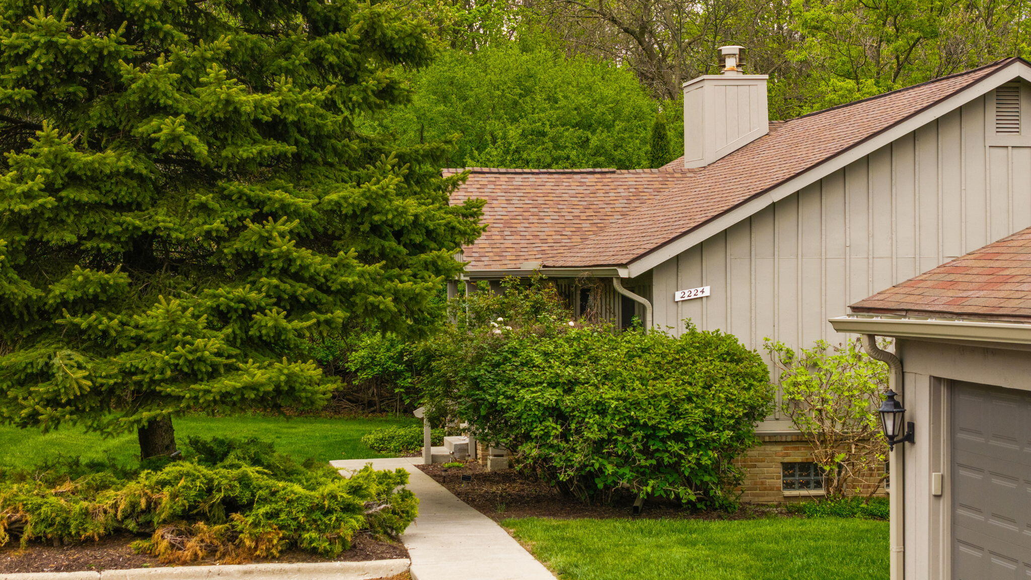 2224 Rivenoak Court
