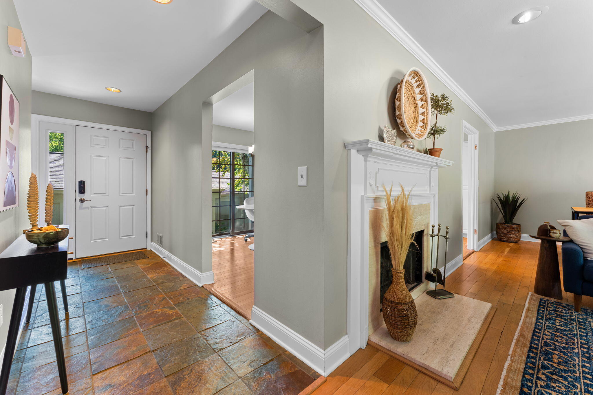 2202 Pine Grove Court