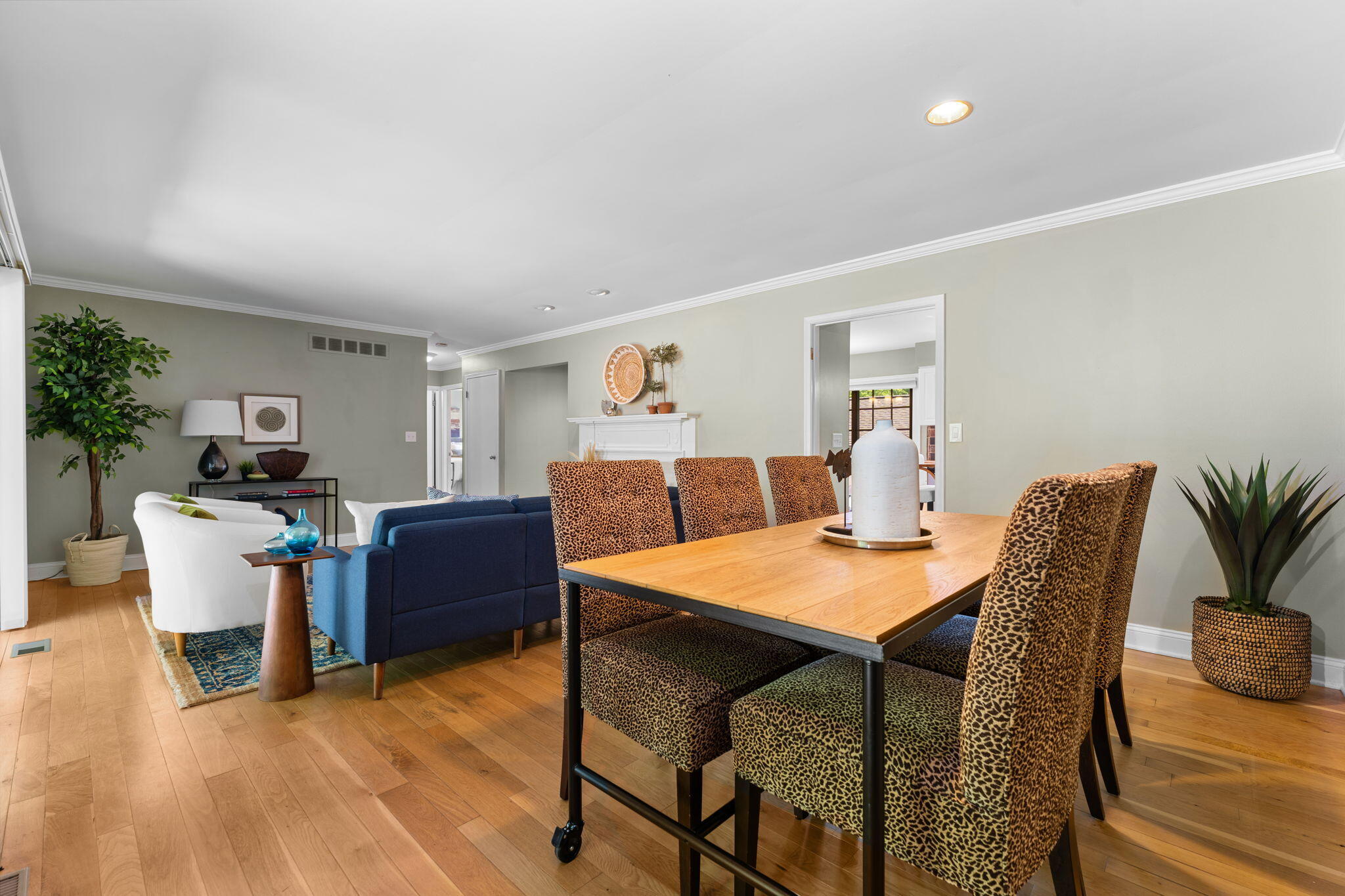 2202 Pine Grove Court