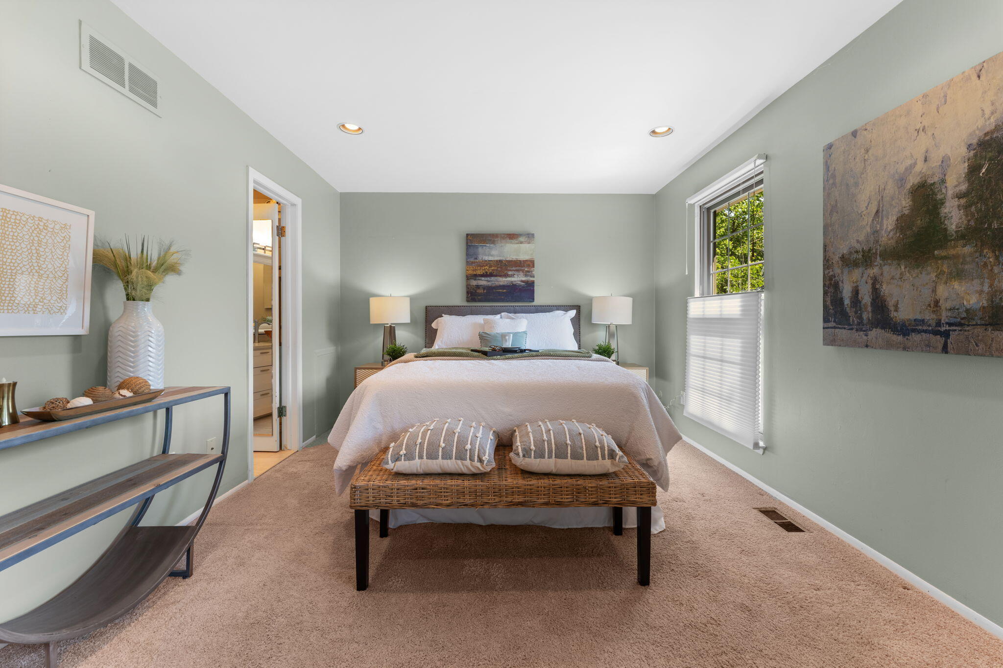 2202 Pine Grove Court