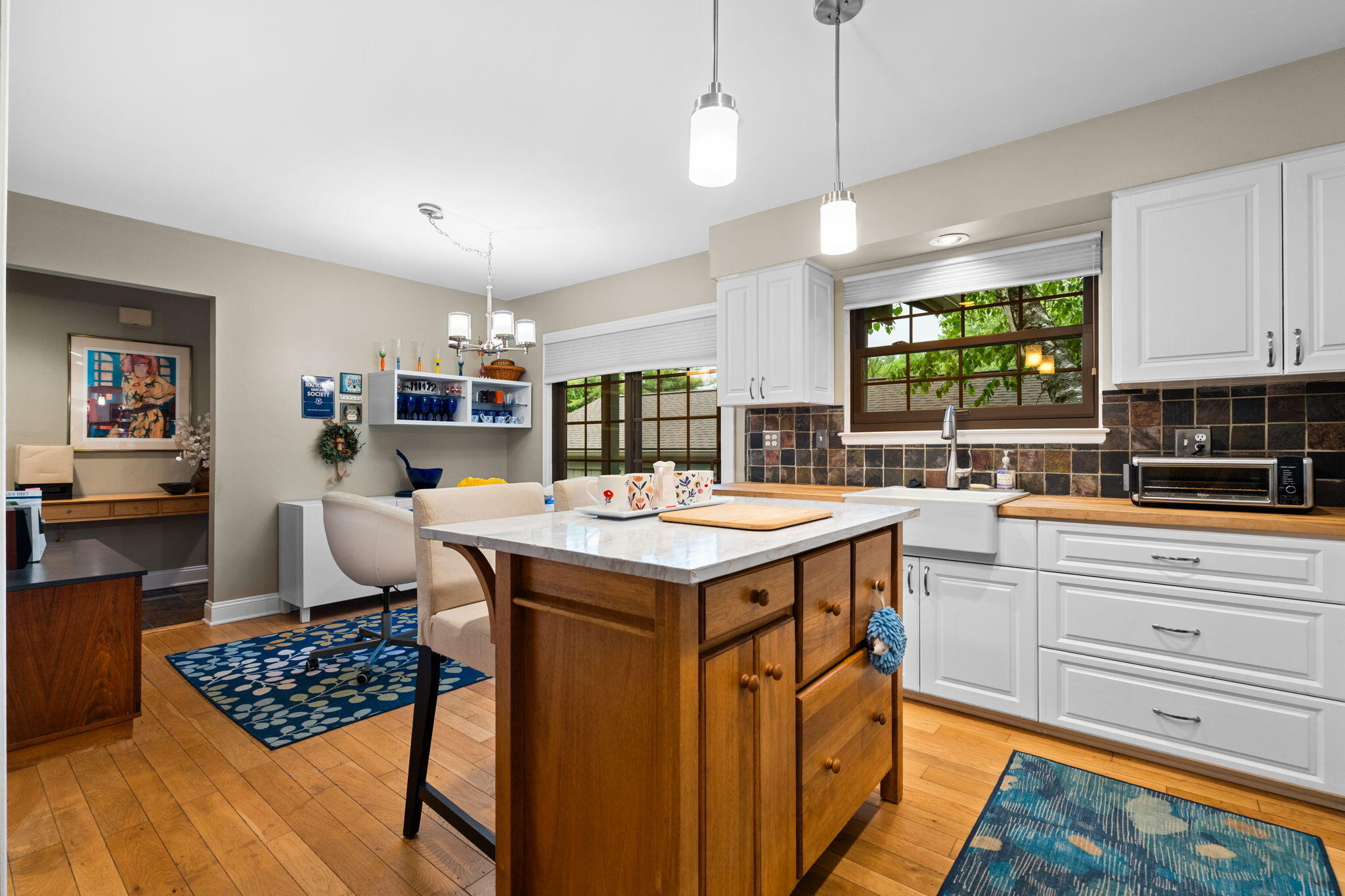 2202 Pine Grove Court