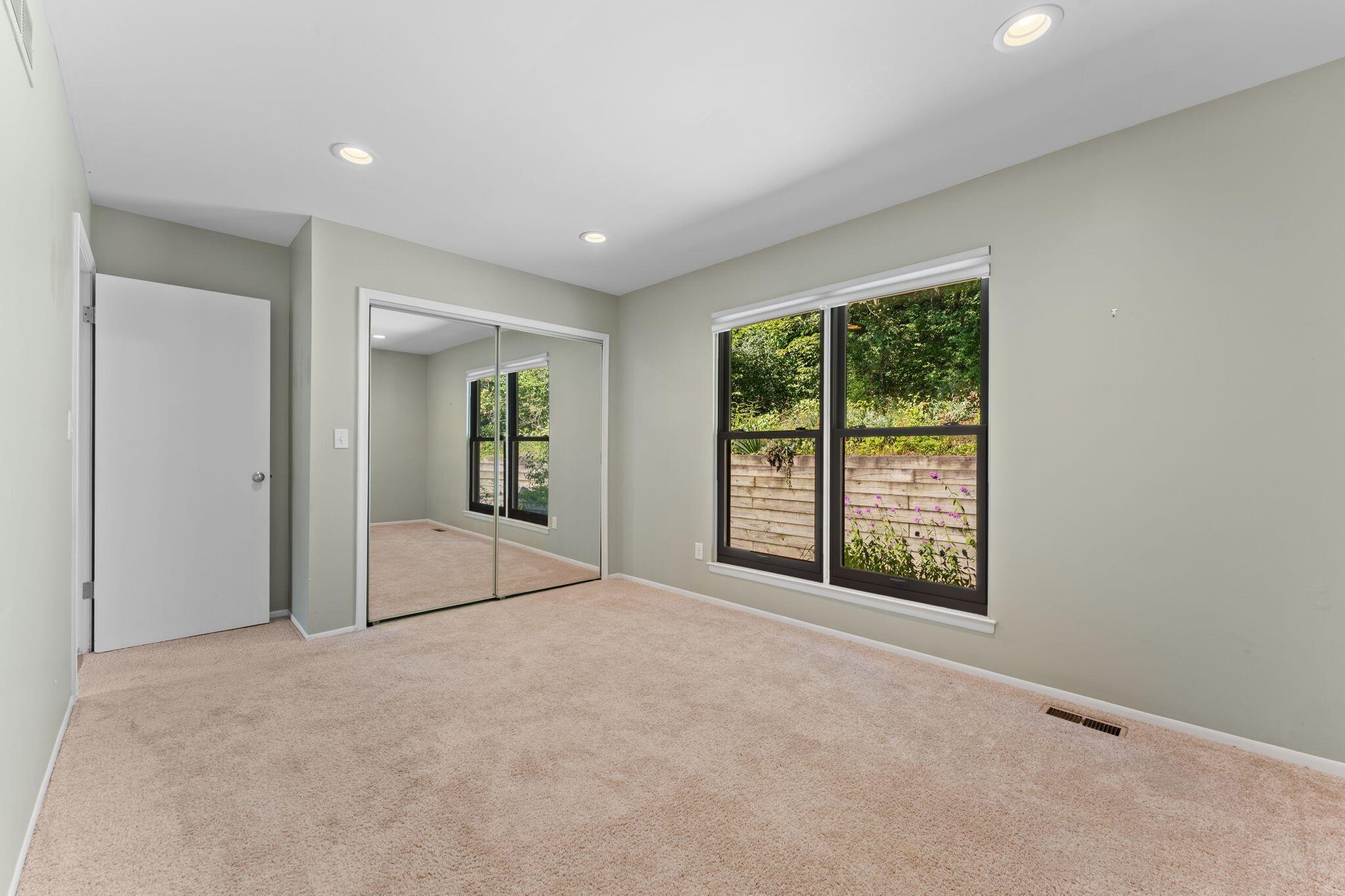 2202 Pine Grove Court