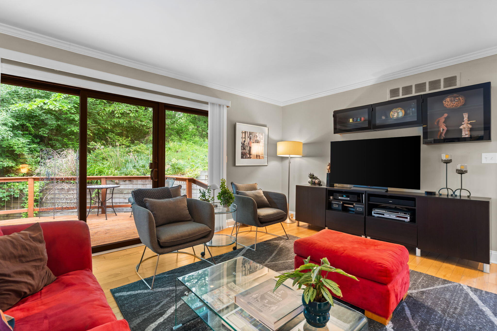 2202 Pine Grove Court