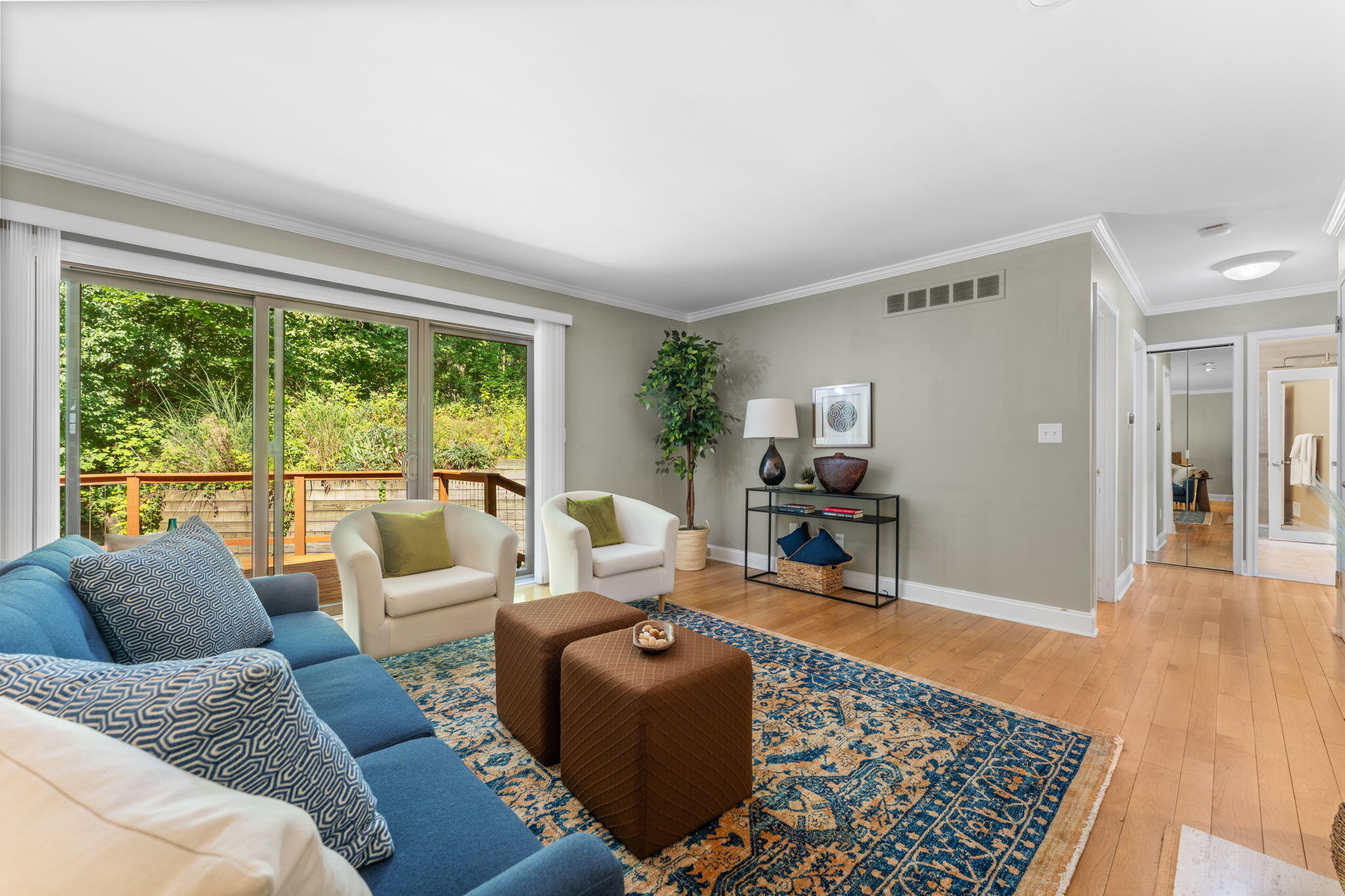 2202 Pine Grove Court