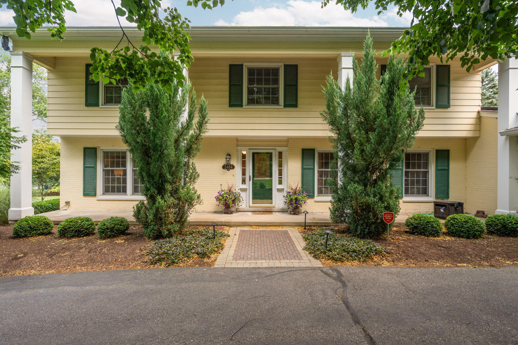 2464 Blueberry Lane