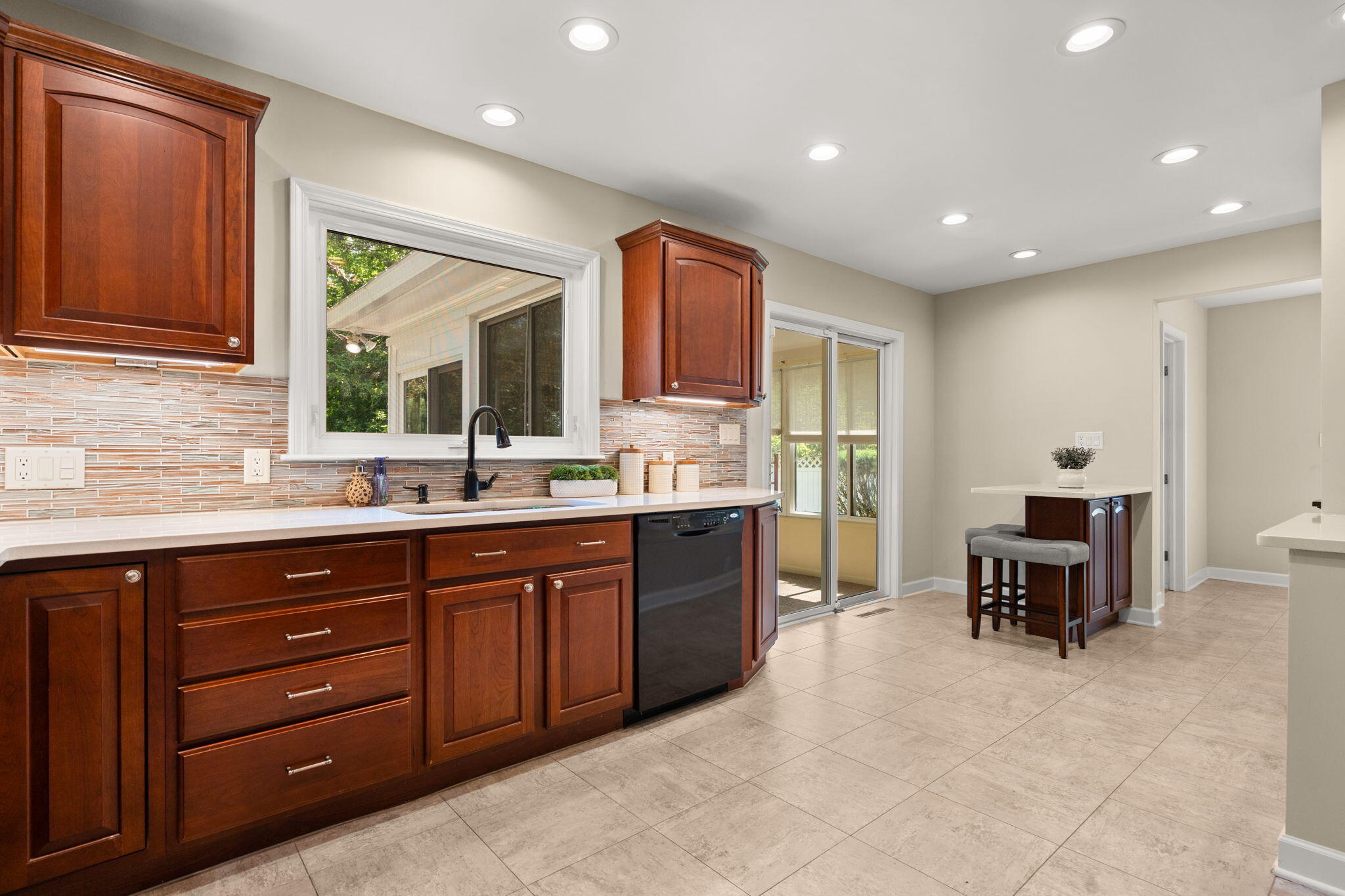 2464 Blueberry Lane