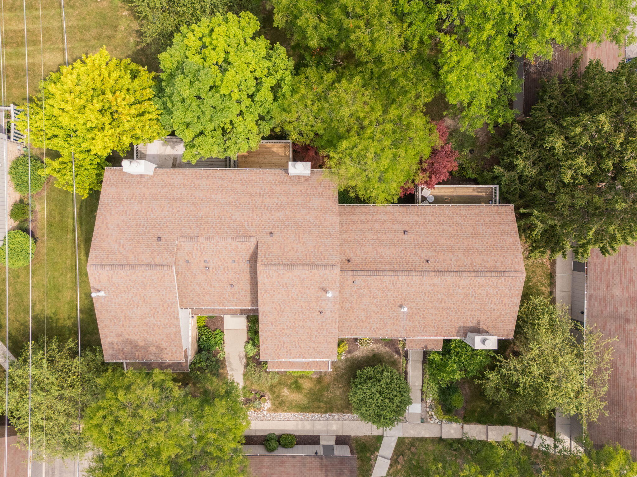 2250 Rivenoak Court