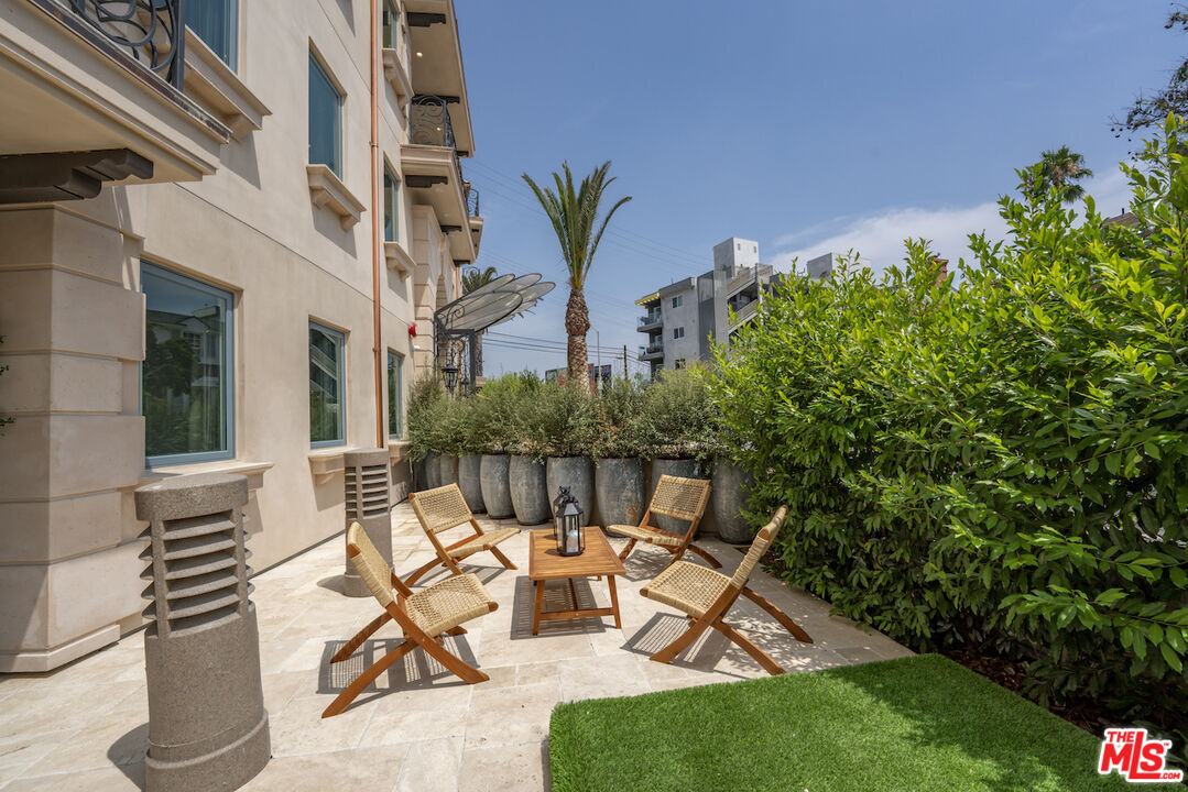 1825 Pandora Ave Unit: 104