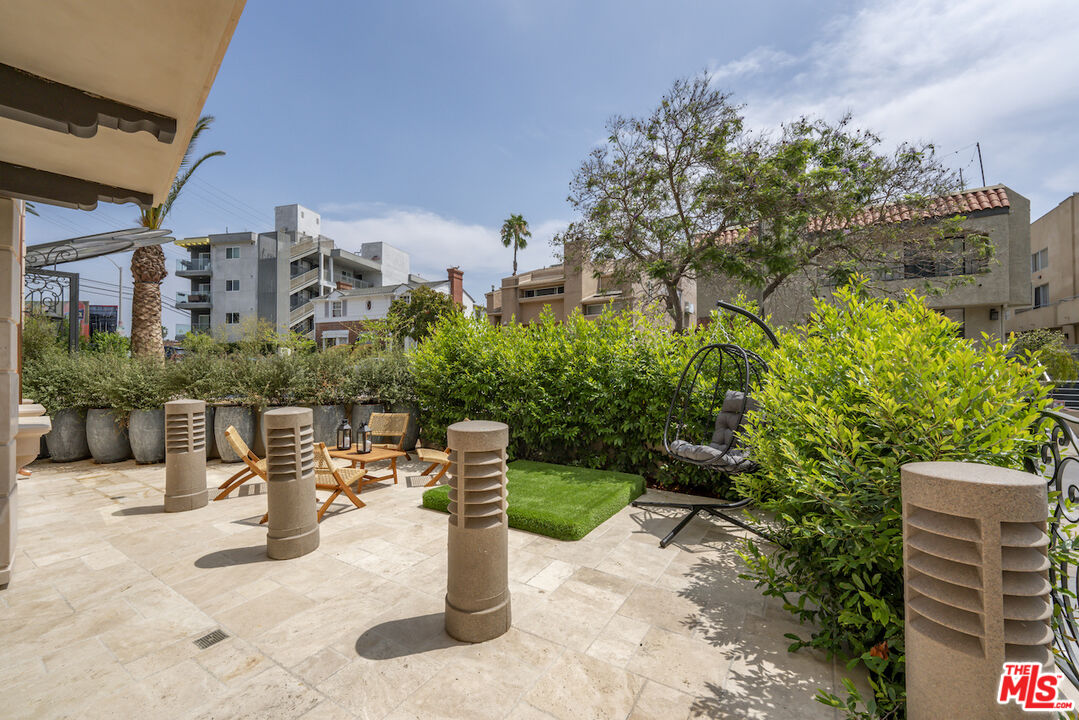 1825 Pandora Ave Unit: 104