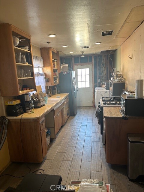 1226 E Elgenia Avenue