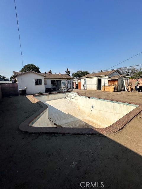 1226 E Elgenia Avenue