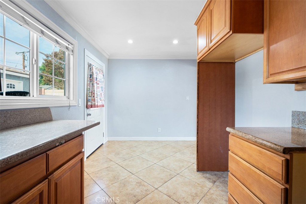 237 S Omalley Avenue