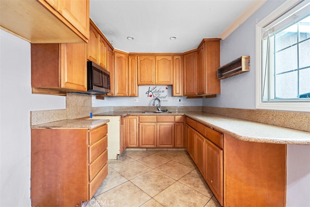 237 S Omalley Avenue