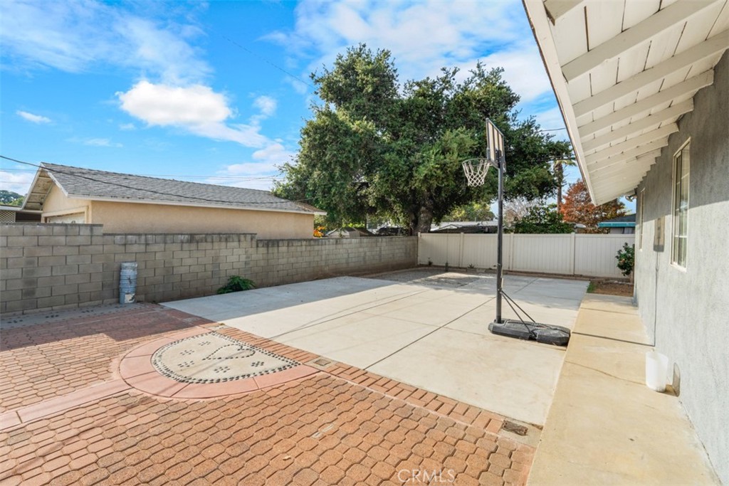 237 S Omalley Avenue