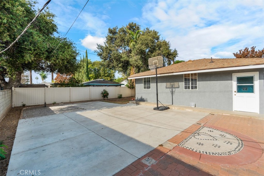 237 S Omalley Avenue