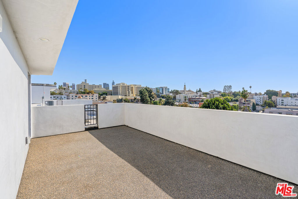 236 S Carondelet Street