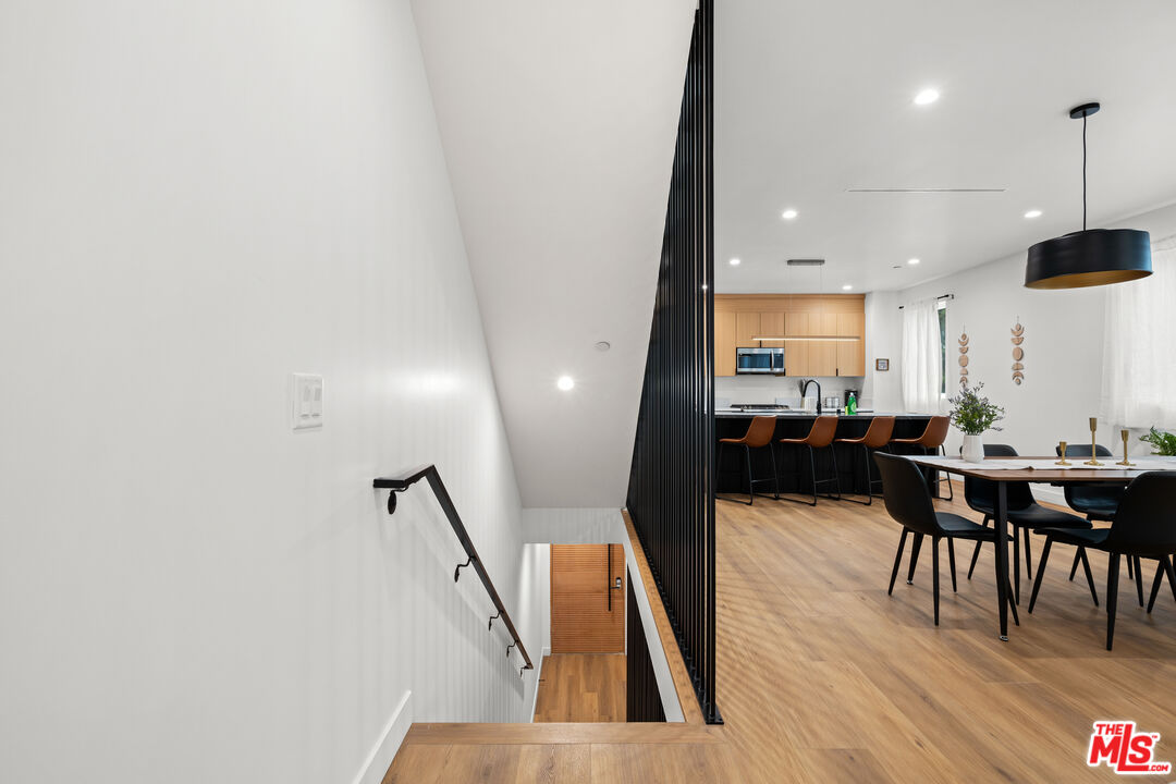 835 N Mccadden Pl Unit: 1